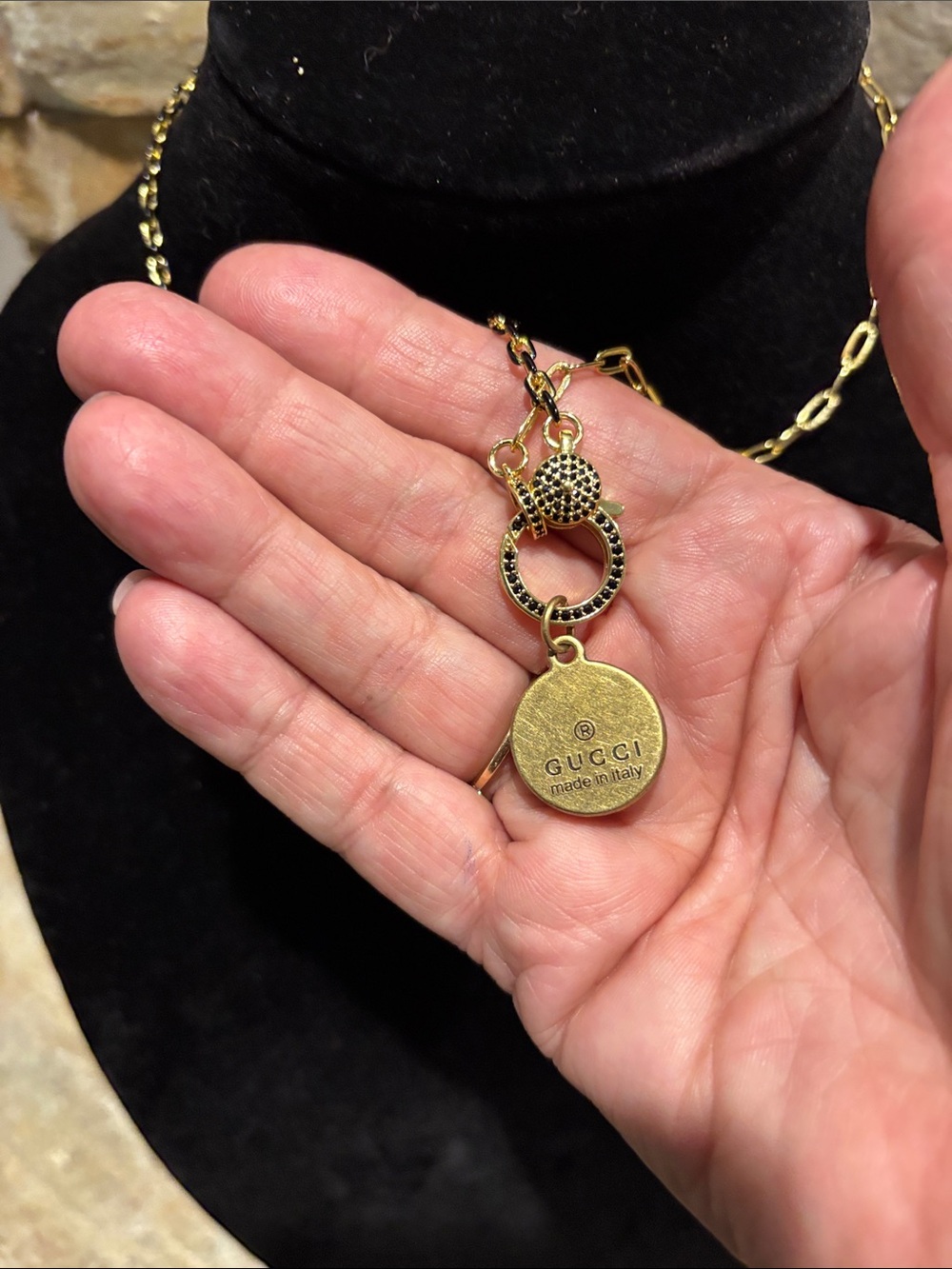 Gold Gucci Bee Medallion Pendant Necklace - Women Jewelry - Picture 4 of 5